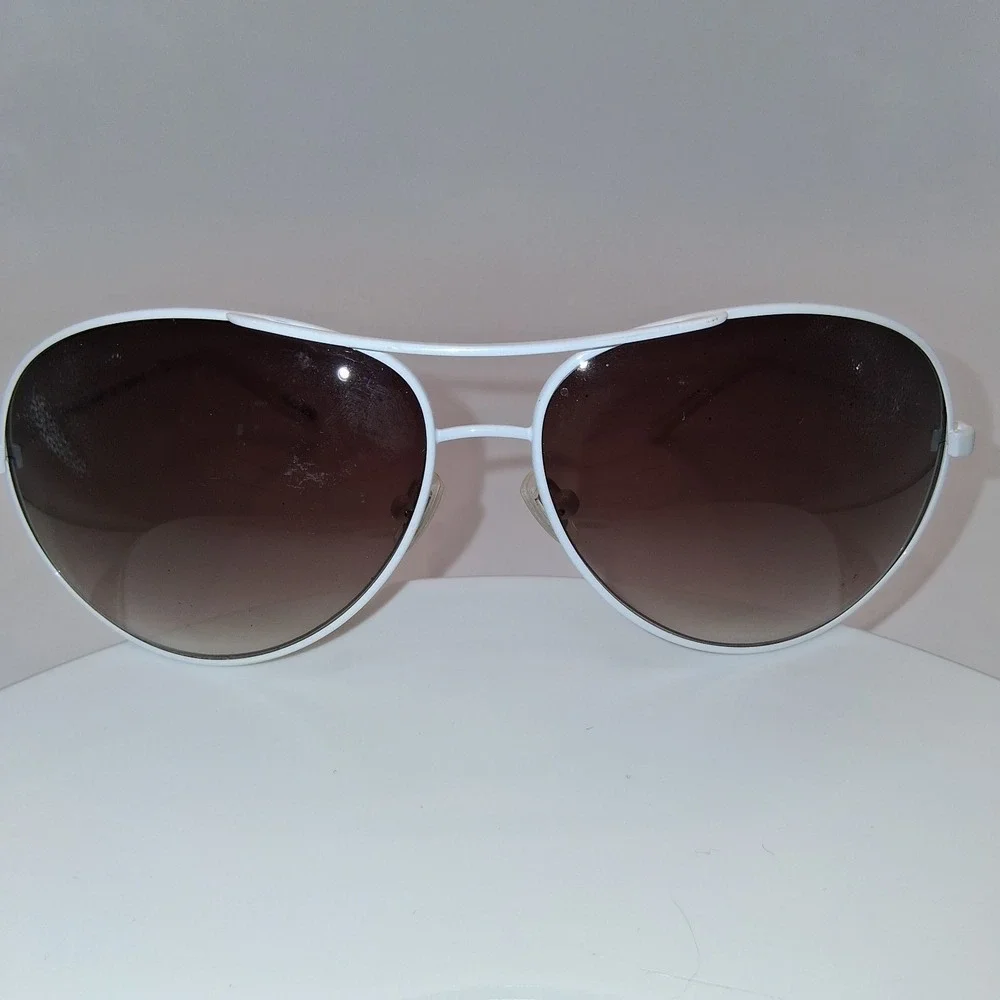 Fossil Aviator Women's Sunglasses White Metal Frame Gray Tinted Lens 65-14-125